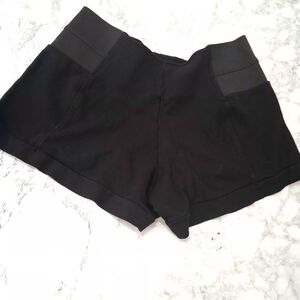 Ci Sono Women's Sleek Black Mini Shorts Size Large